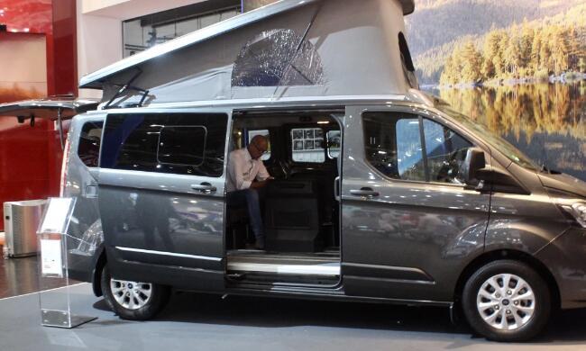 福特通过Flexibus轻型露营车提高户外多功能性